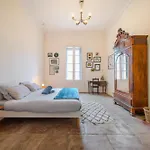 The Belvedere Manor - * Castries